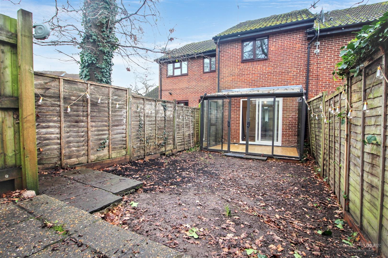 Horseshoe Crescent, Burghfield Common, Reading